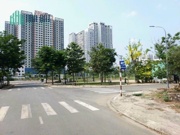 CHO THUÊ NHÀ THIẾT KẾ 3 LẦU 4 PHÒNG NGỦ BÊN CẠNH LAKE VIEW QUẬN 2 TP. THỦ ĐỨC