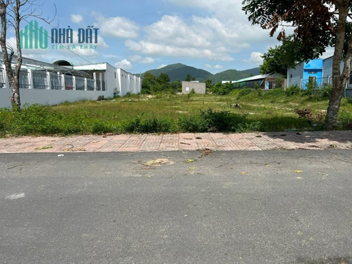 Bán Đất Cạnh Đường CT Biên Hoà _ Vũng Tàu 5x30 1,150 tỷ