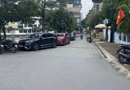 BÁN ĐẤT TẶNG NHÀ C4 Ở NGAY BỒ ĐỀ_ LONG BIÊN 45 M2 C- GIÁ ĐẦU TƯ