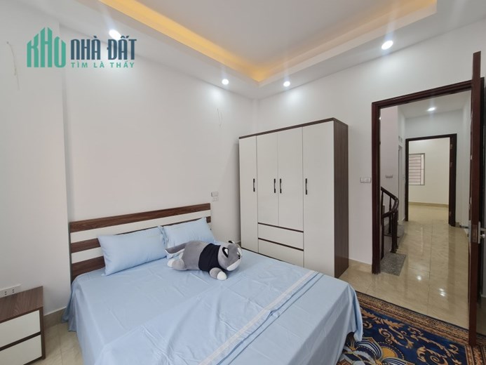 10m ô tô, ngõ thông khắp ngả, đẹp ở ngay bán nhà Đặng Văn Ngữ