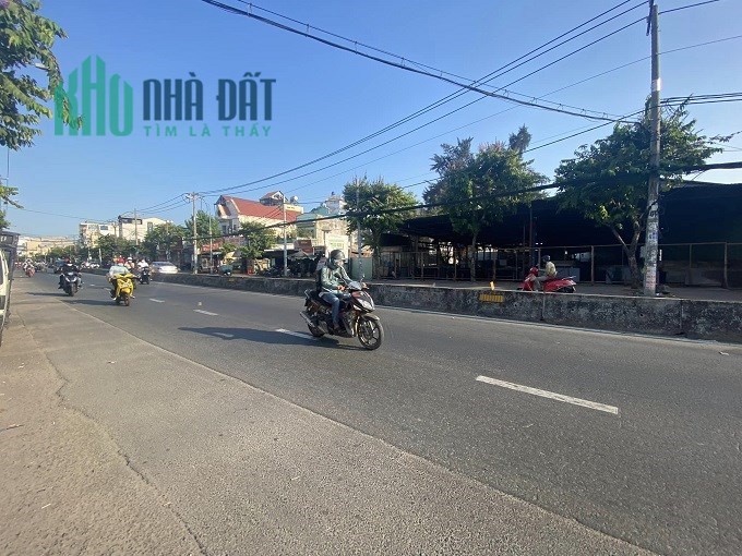 Bán nhà MT KD hạ chào bằng đinh giá ngân hàng Phan Văn Hớn, TTN, Q12, 250m2.