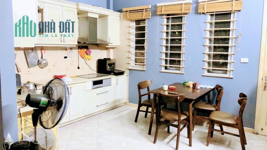 Bán nhà phố Khương Trung, ô tô, view hồ, ở vip, kd đỉnh, 60m, mt 7m, nhỉnh 8 tỷ