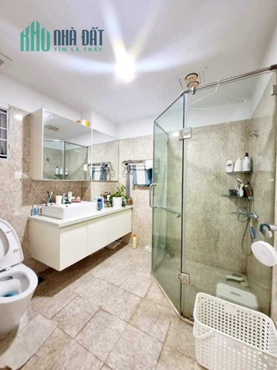 Bán Nhà Ngõ 90 Phố Đào Tấn 48m2 x 3 tầng, ngõ thông gần Phố, nội thát sang xịn, giá đầu tư chỉ hơn