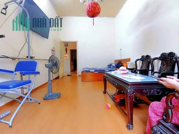 Bán Nhà Phố Đặng Văn Ngữ 172/180m2 x 2 tầng, gần Phố, ngõ nông, hạ chào 3 tỷ, giá chào mới 200tr/m2.