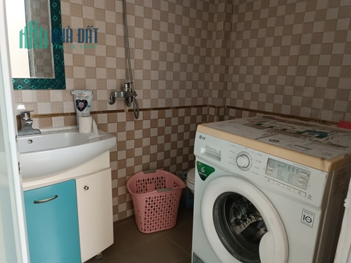 TÌM NGƯỜI THUÊ NGUYÊN NHÀ HOÀNG HOA THÁM 70M, 3 TẦNG, 4 NGỦ