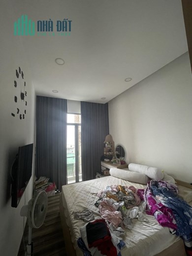 +HƠN 5TỶ,Sát Quận1-Vài Căn Ra Mặt TiềnTRẦN BÌNH TRỌNG QUẬN 5, 4TầngBTCT,Mới Đẹp Vào Ở Liền.