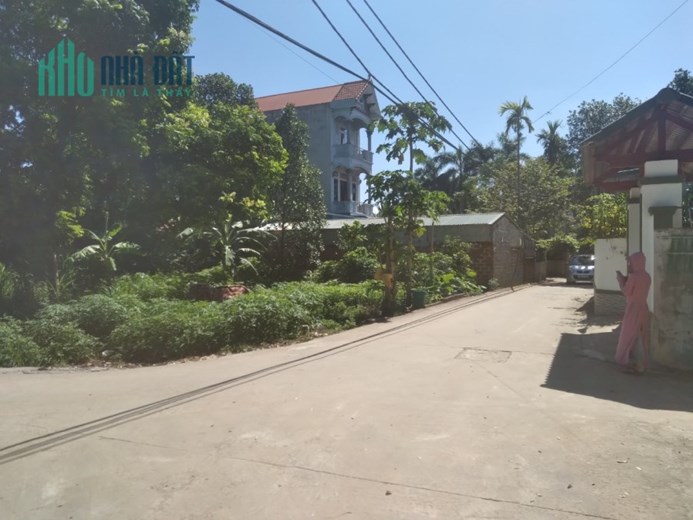 Chính chủ gửi bán lô đất 2 mặt tiền ngay sau Siêu Thị Đức Thành gần ngã 3 Vân Lôi - Bình Yên sát