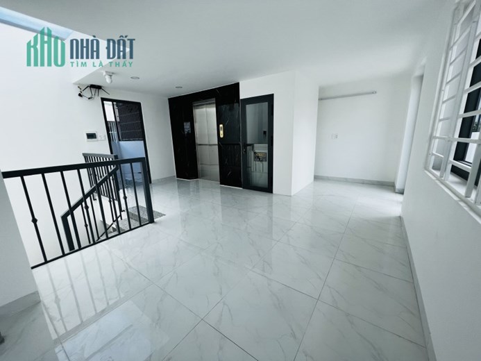 Chính chủ cho thuê phòng trọ full nội thất, đường Đặng Thùy Trâm, gần ĐH Văn Lang, nhà mới xây