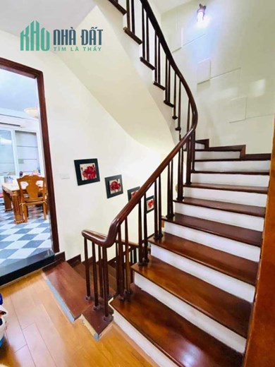 Bán Nhà Đường Láng 55m2 x 5 tầng , mặt ngõ rộng ô tô tránh , kinh doanh đỉnh cao , giá 290tr/m2.
