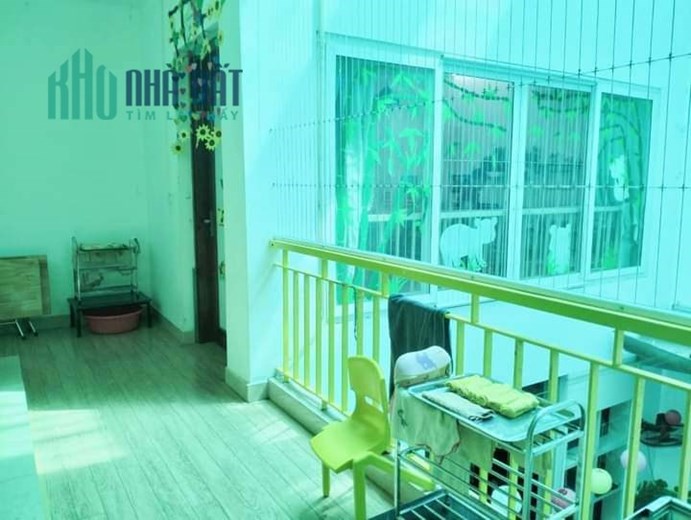 Bán Nhà Phố Trần Cung 126m2  3 tầng, sát phố, ô tô, diện tích to mặt tền rộng, cách 1 nhà ra Phố,