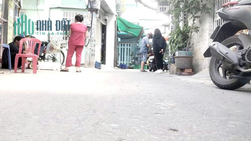 BÁN NHÀ TRẢ GÓP, HXH ĐÚNG NGHĨA, ĐÚNG 4 TỶ, P TÂN HƯNG Q7