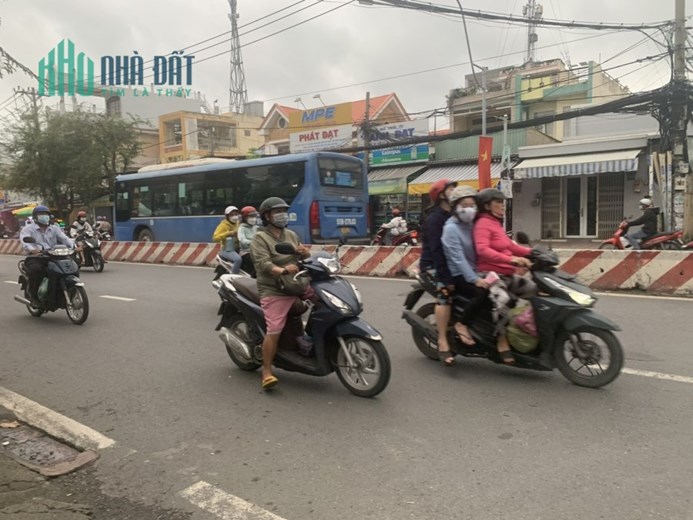 Bán nhà Mặt Tiền Kinh Doanh Huỳnh Tấn Phát
1 trệt, lầu 7x22 chỉ 14,5 tỷ