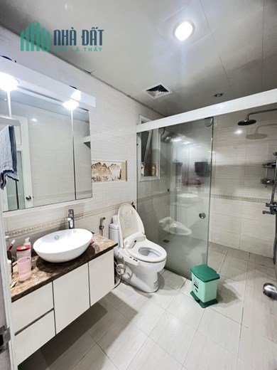 Bán nhà phố Trung Kính, 80m2, 5T, MT 5.5m, vỉa hè, ô tô tránh, ở sướng Giá 16 tỷ