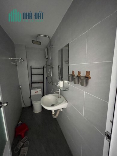 BÁN NHÀ HẺM XE TẢI TRÁNH - HIỆP BÌNH - HIỆP BÌNH CHÁNH - 44M2 - 2 TẦNG - GIÁ 4.4 TỶ. TL