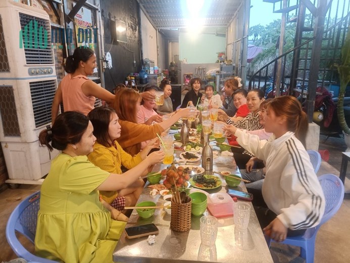 Cần sang gấp quán cafe Nhân 74  Địa chỉ: tại khu phố 3 phường Tân Định, Bến Cát, Bình Dương