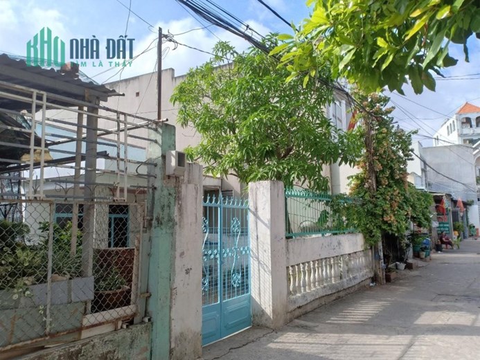 Bán nhà hẻm ô tô Tỉnh lộ 43, Bình Chiểu Thủ Đức 120m2, giá chỉ 5,7 tỷ.