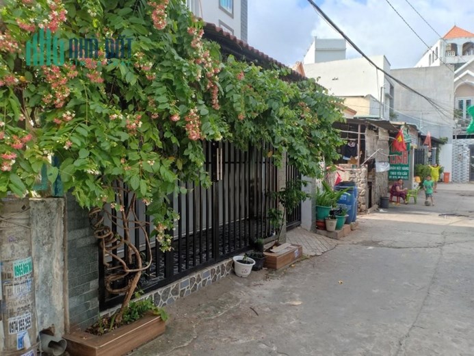 Bán nhà hẻm ô tô Tỉnh lộ 43, Bình Chiểu Thủ Đức 120m2, giá chỉ 5,7 tỷ.