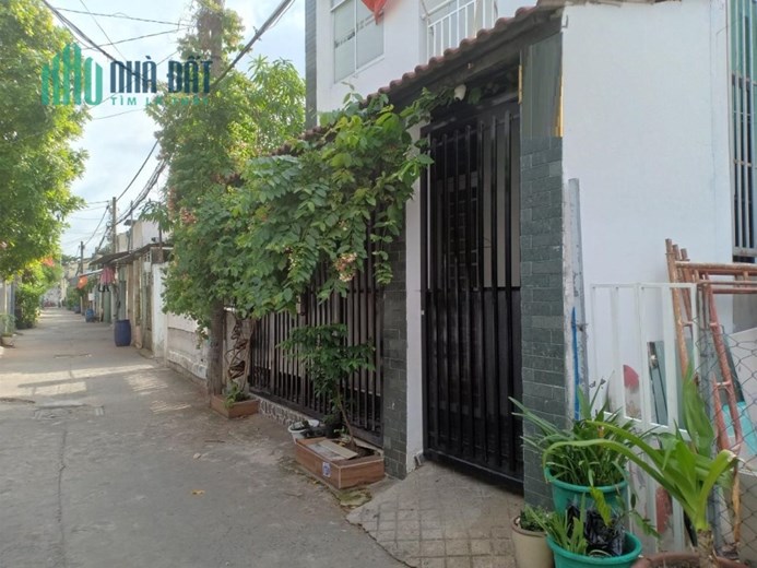 Bán nhà hẻm ô tô Tỉnh lộ 43, Bình Chiểu Thủ Đức 120m2, giá chỉ 5,7 tỷ.