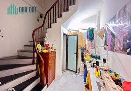 Mặt phố Vip Chùa Quỳnh HBT, 35m2 x 5Tầng, mặt tiền 4m - kinh doanh ngày đêm - tặng full nội thất