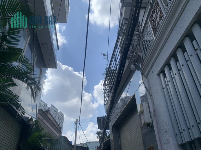 BÁN NHÀ GIÁ TỐT TRONG KHU TRẦN XUÂN SOẠN - 61.6M2 - NGANG 6.3M , CHỈ 7 TỶ