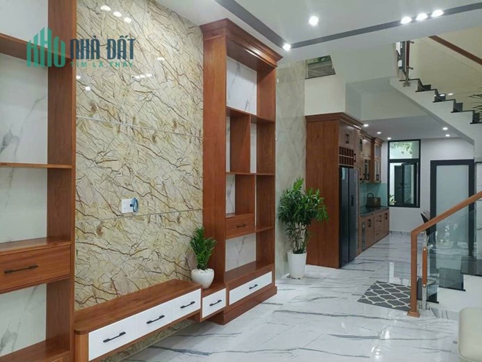 🔴💥NHÀ 3 TẦNG ĐƯỜNG HÒA MINH 17 - GẦN BIỂN