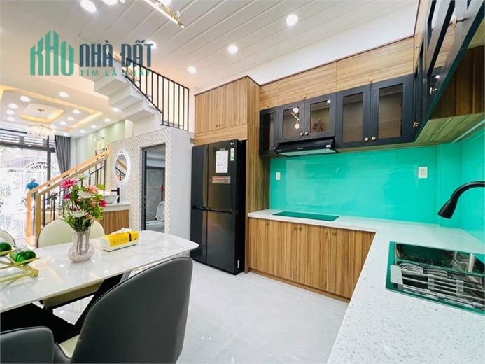 Nhà đẹp Nguyễn Tư Giản, Gò Vấp – 3 tầng full nội thất, 5.75 tỷ