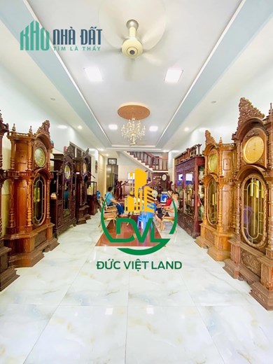 Bán nhà 3 tầng phố Soi Tiền, P Cốc Lếu, Tp Lào cai giá chỉ 9 tỷ 5