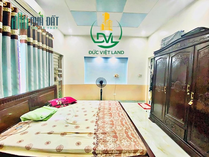 Bán nhà 3 tầng phố Soi Tiền, P Cốc Lếu, Tp Lào cai giá chỉ 9 tỷ 5