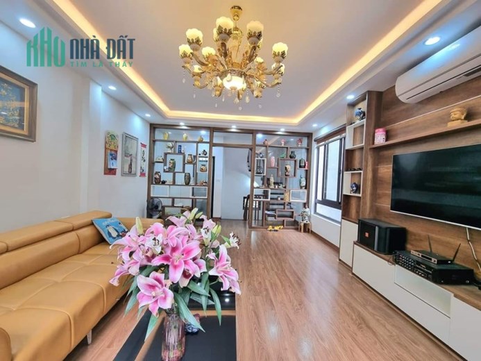 NHÀ THẠCH BÀN ĐEP.,3 TỶ,38 M2, 5 TẦNG,NGAY PHỐ LỚN