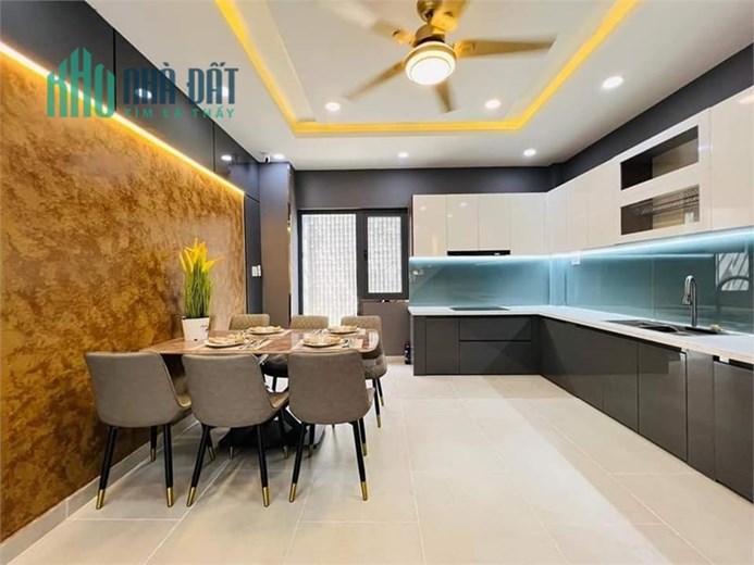 Biệt thự 150m2, 3 tầng, Phường 6, Gò Vấp – TK Hiện đại, Nội thất cao cấp