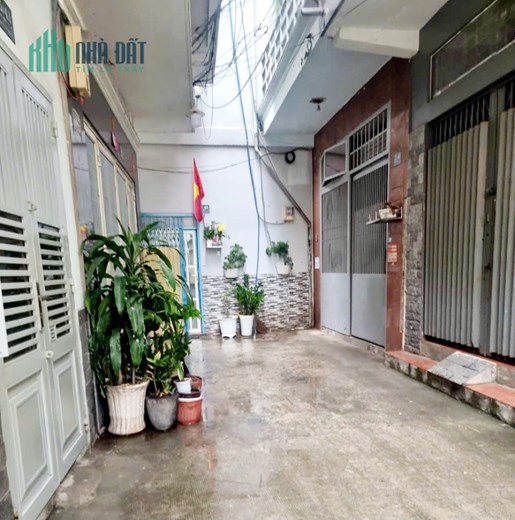 Bán nhà trung tâm quận Phú Nhuận, 25m² 2 Lầu ở ngay, giá 2.65 tỷ