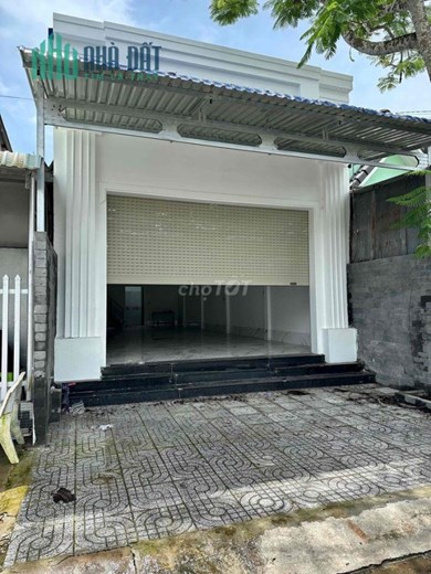 Bán Nhà đường Lê Lợi, đối diện khu nhà ỡ thương mại Hồng Phát