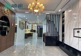 Bán căn nhà mỹ gia gói 8 lô kề góc