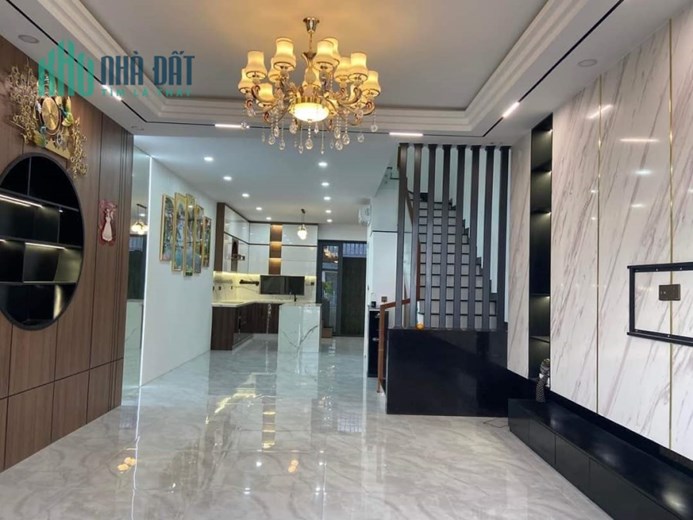 Bán căn nhà mỹ gia gói 8 lô kề góc