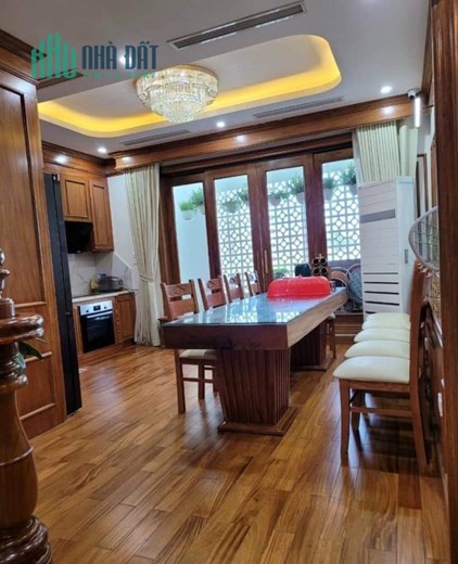 Tôi bán gấp nhà liền kề 6C Làng việt kiều Châu Âu gần siêu thị Coop Mart 90m2 chỉ 16.88 tỷ.