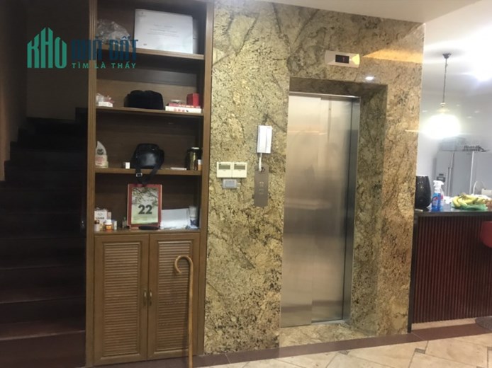 Bán nhà phố Tân Ấp, Ba Đình, 145m2, KD, oto, giá 30 tỷ, hung8st