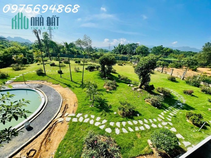 BIỆT THỰ NGHỈ DƯỠNG CẦN BÁN GẤP giá quá rẻ so vs thị trường