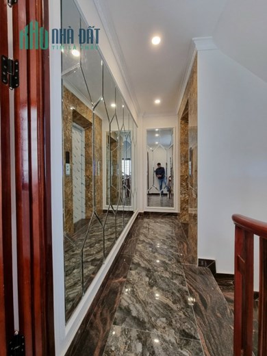 Nhà 4 tầng đẹp long lanh gần chợ Đồng Dinh - Thạch Bàn - Long Biên - HÀ nội