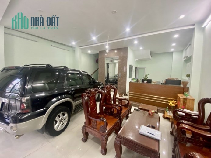 CẦN TIỀN BÁN NHANH NHÀ 4 TẦNG ĐINH TIÊN HOÀNG - NGANG 7M - CÓ THANG MÁY