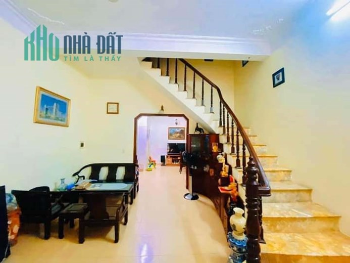 Bán Nhà Phố Trung Kính 50m2*4 tầng, phân lô ô tô tránh, 4 phòng ngủ, hạ chào  tổng 1,2 tỷ, giá chào