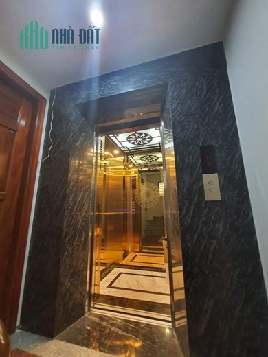 Bán tòa CCMN 9T Trần Duy Hưng, 108m2, 9T, 38 phòng, 240 tr/tháng, ngõ to, ô tô Giá 22.8 tỷ