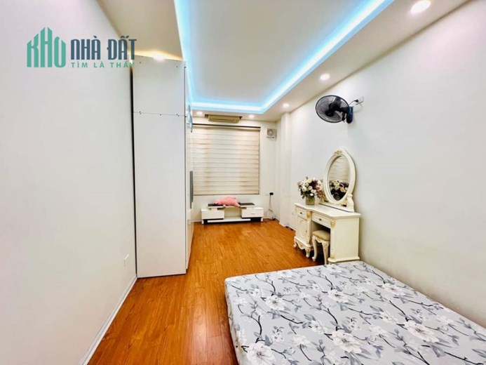 GIẢM 200 TR - BÁN GẤP NHÀ NGUYỄN CAO - LÒ ĐÚC - MẶT NGÕ - Ô TÔ - 5T - 3 NGỦ - 3 TỶ 65