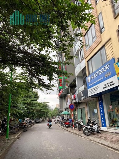 Bán gấp nhà phố Đông Tác, Đống Đa, 88m2, MT6.8m, ô tô, xây CCMN chỉ 6.8 tỷ