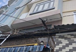 Bán nhà căn hộ dịch vụ Nguyễn Tất Thành Q4 
-6 tấm thu nhập trên 1200 usd Giảm 1 tỷ đi Mỹ có 5 tỷ
