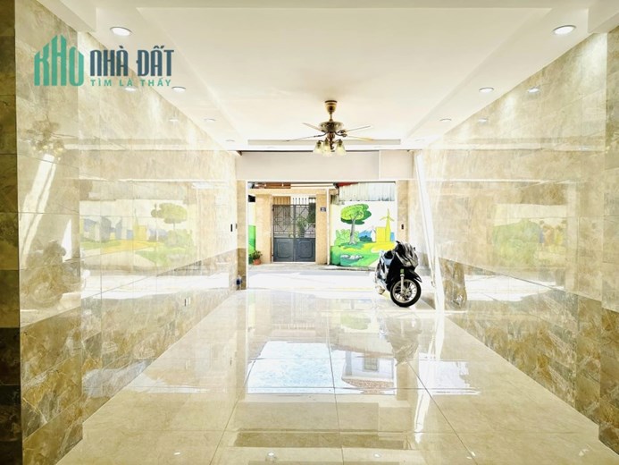 NGHI TÀM - GARA Ô TÔ TRÁNH, THANG MÁY, NỘI THẤT ĐẲNG CẤP 10.1 TỶ