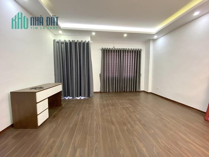 NGHI TÀM - GARA 7 CHỖ, THANG MÁY NHẬP, NỘI THẤT CHÂU ÂU 10.2 TỶ