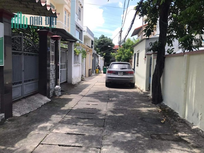 Lô đất mặt tiền đường Tự Do hiệp phú DT 90m giá tốt