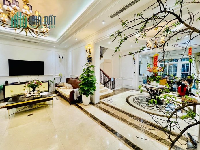 Bán biệt thự lô góc 2 mặt tiền khu Imperia Garden, nội thất nhập khẩu châu Âu