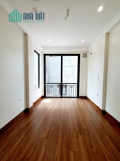 Bán nhà Tôn Đức thắng,20M ra mặt phố ,ô tô đỗ cửa ,kinh doanh thuận tiện ,6 tầng xây mới