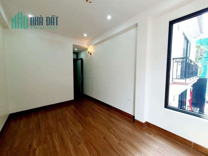 Bán nhà Tôn Đức thắng,20M ra mặt phố ,ô tô đỗ cửa ,kinh doanh thuận tiện ,6 tầng xây mới